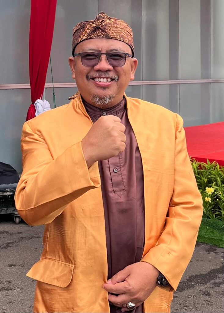 H. Ridwan Nawawi Kepsek SMA Negeri 13 Mengucapkan Selamat Hari ...